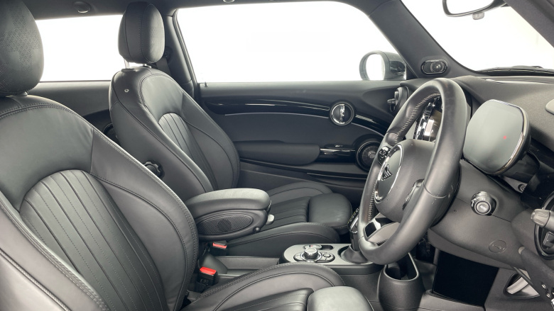 MINI Hatchback 135kW Cooper S Level 3 33kWh 3dr Auto Electric Hatchback